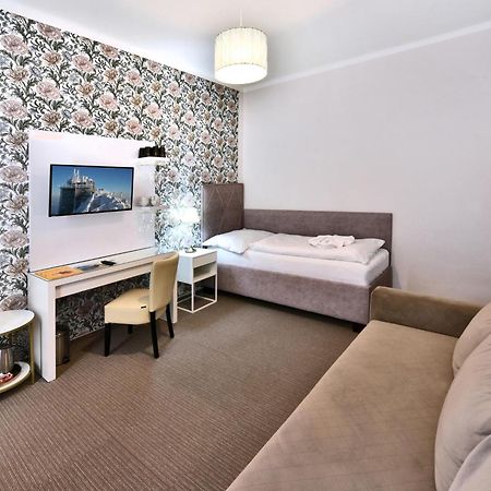 Aplend Hotel Lujza Major Татранска Ломница Экстерьер фото