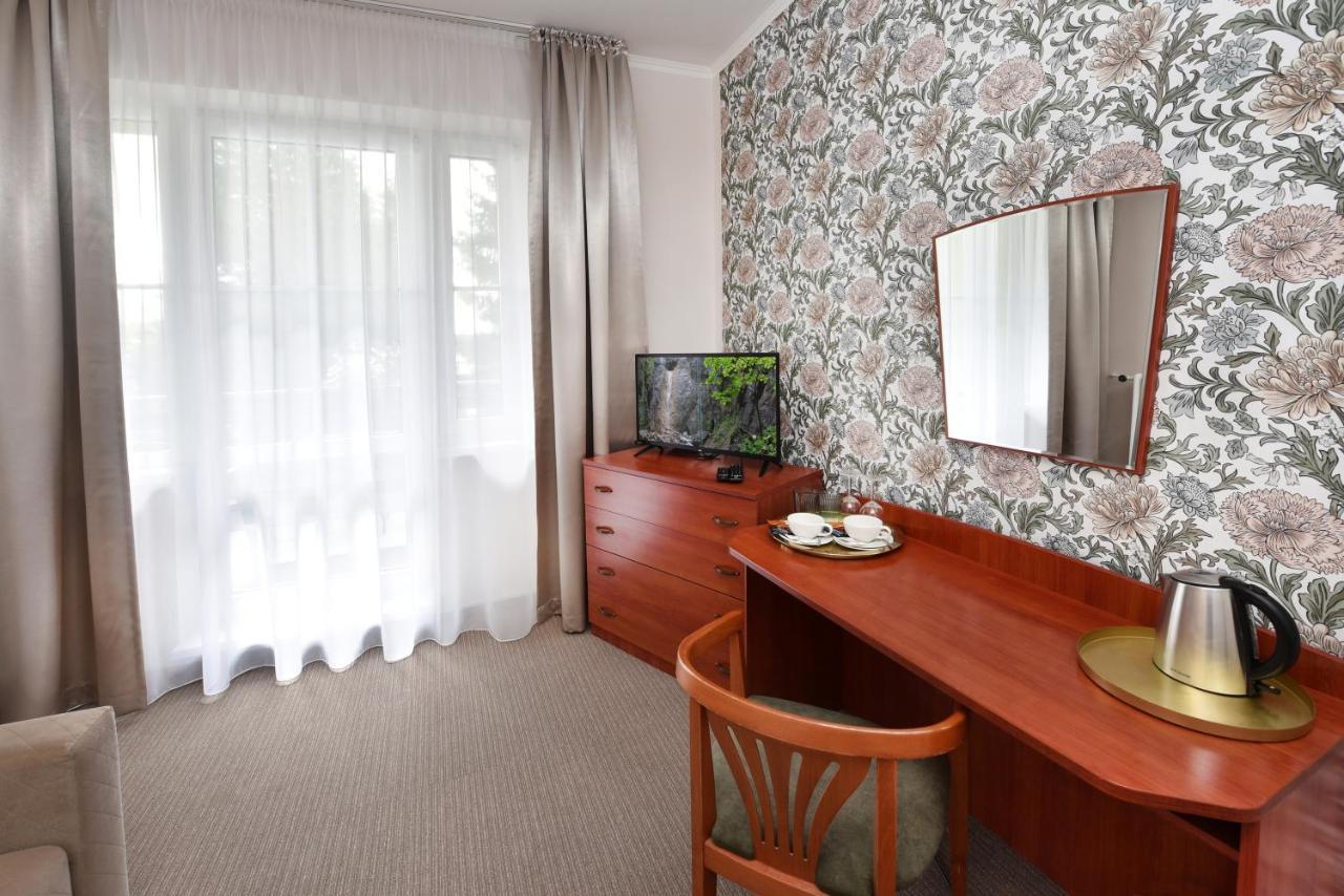 Aplend Hotel Lujza Major Татранска Ломница Экстерьер фото