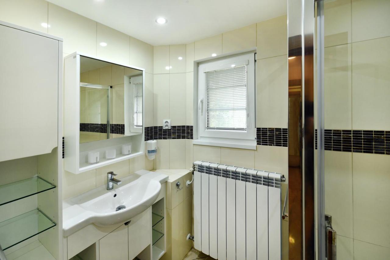 Aplend Hotel Lujza Major Татранска Ломница Экстерьер фото