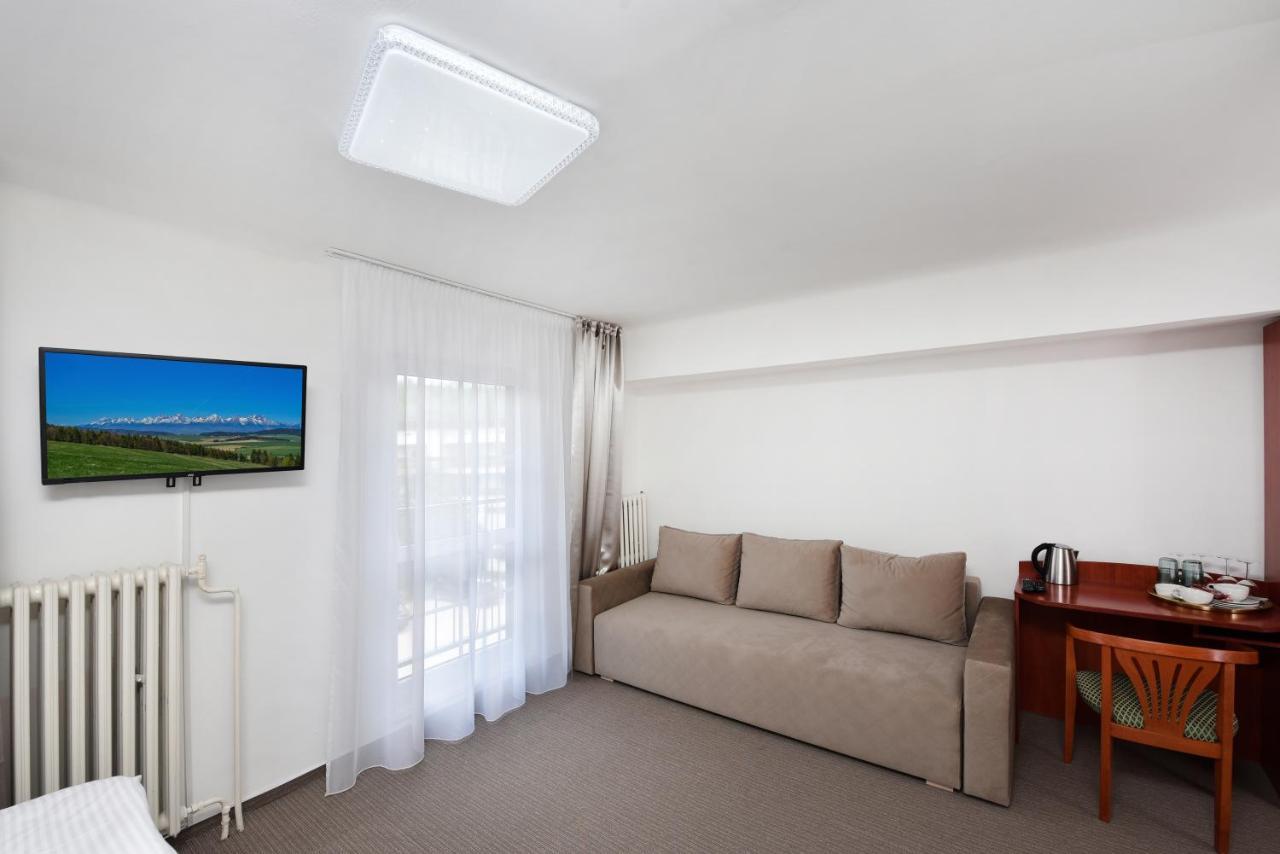 Aplend Hotel Lujza Major Татранска Ломница Экстерьер фото