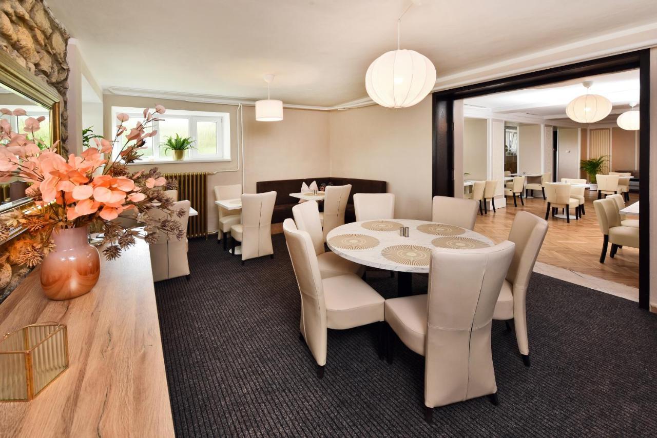 Aplend Hotel Lujza Major Татранска Ломница Экстерьер фото