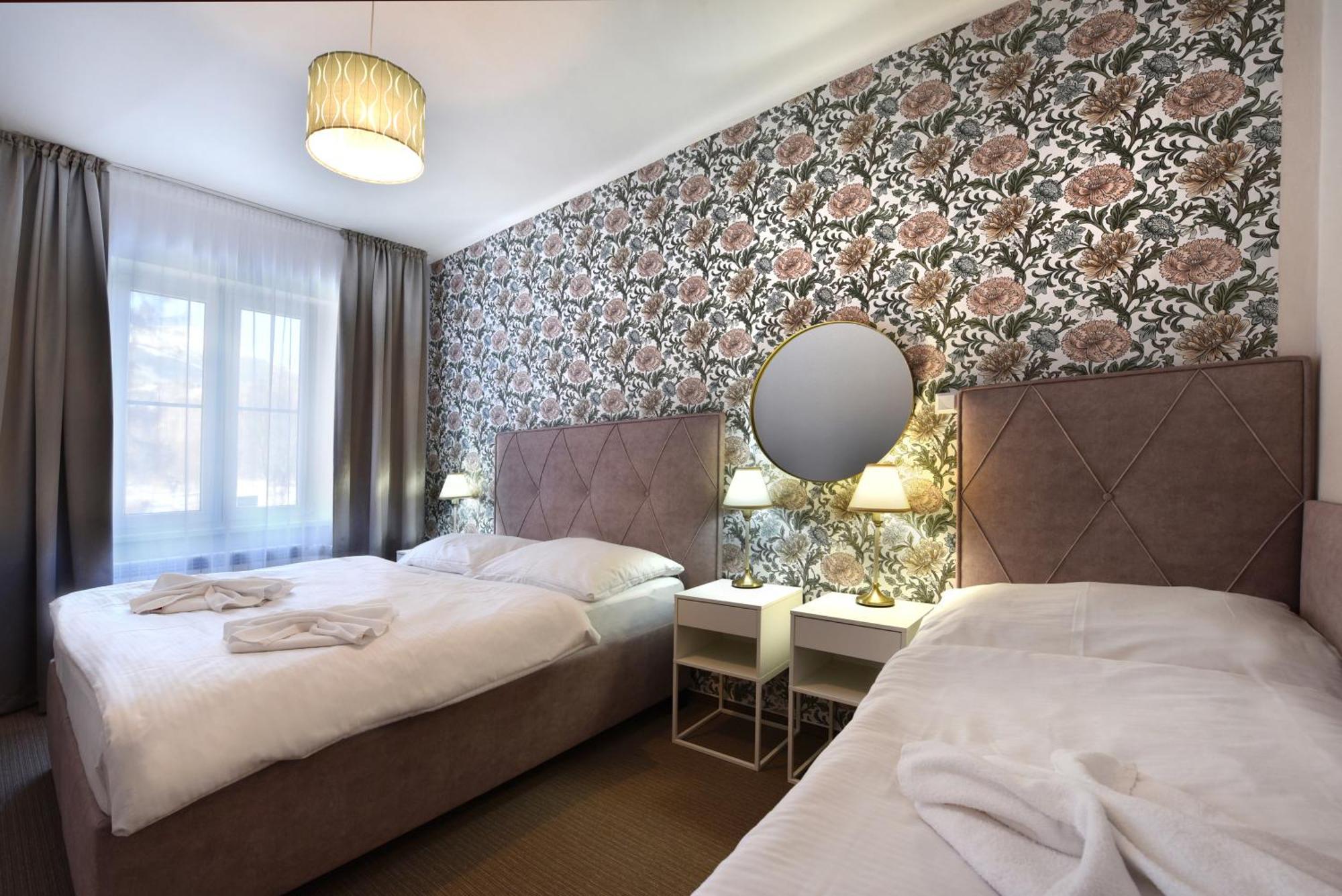 Aplend Hotel Lujza Major Татранска Ломница Экстерьер фото