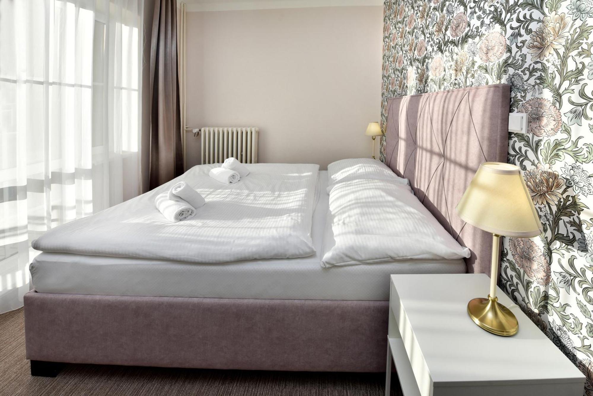 Aplend Hotel Lujza Major Татранска Ломница Экстерьер фото