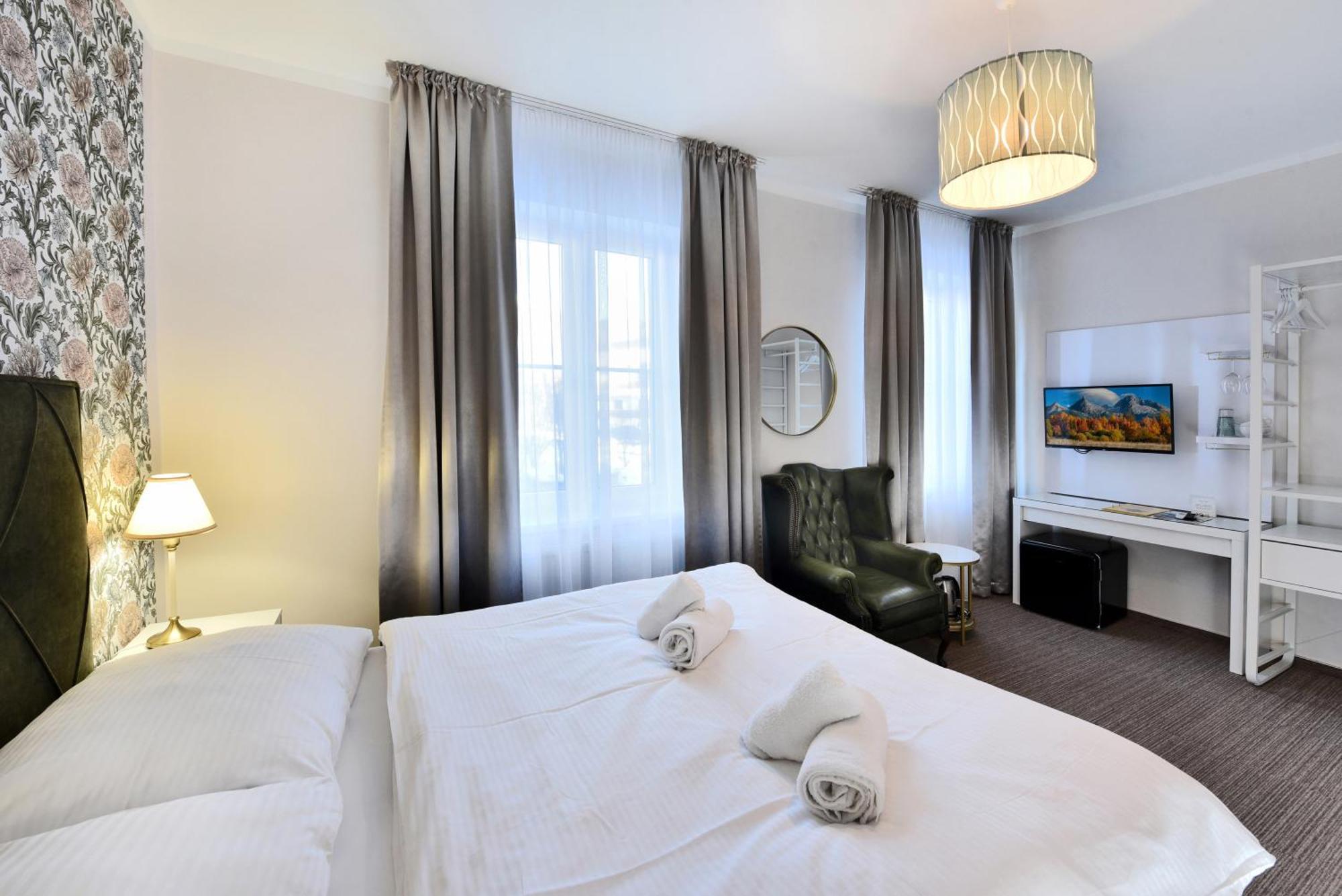 Aplend Hotel Lujza Major Татранска Ломница Экстерьер фото