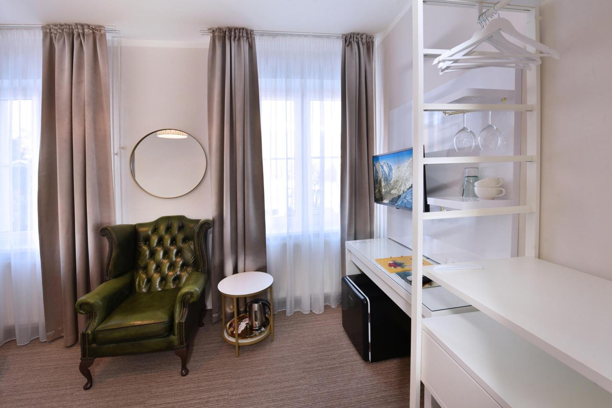 Aplend Hotel Lujza Major Татранска Ломница Экстерьер фото