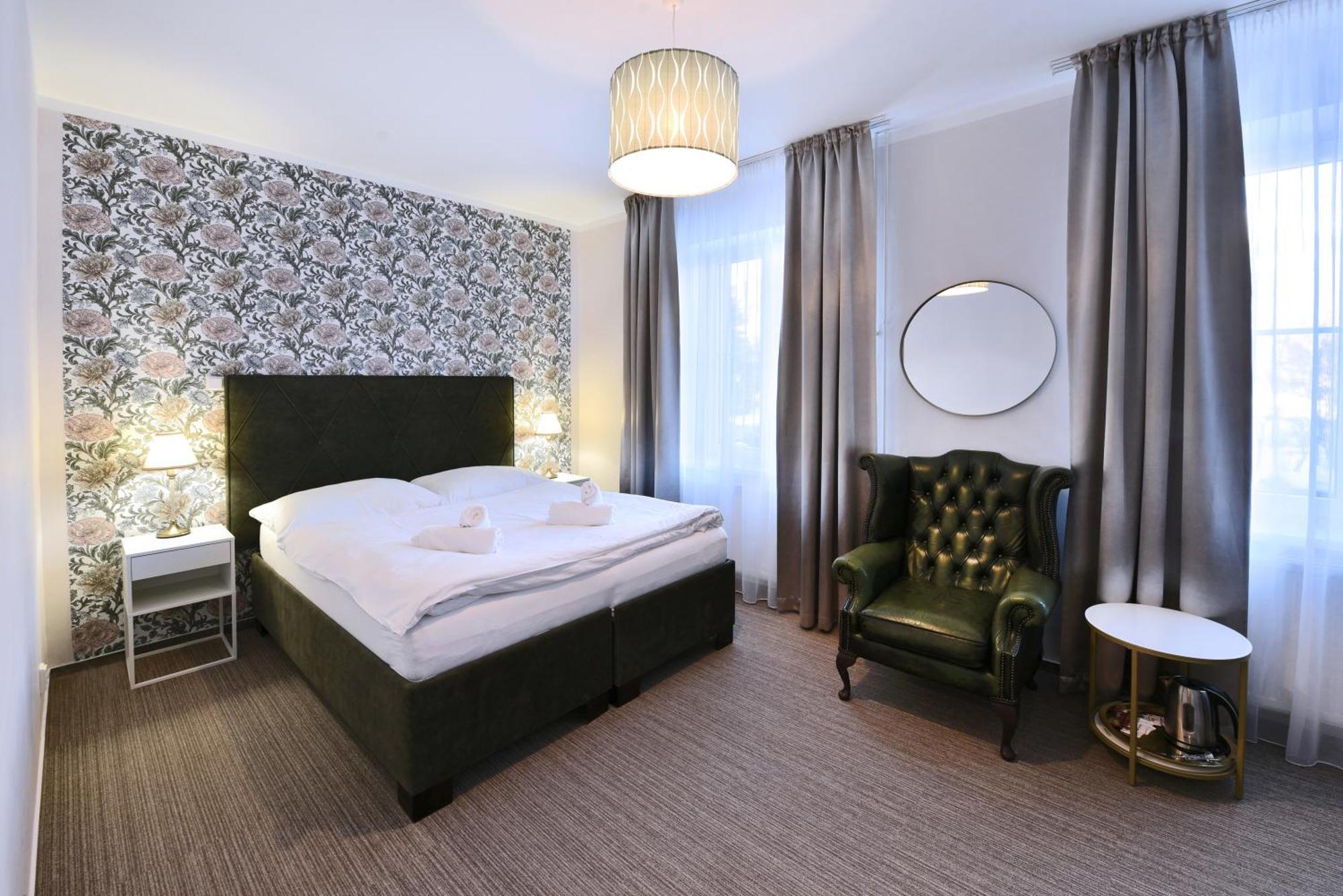Aplend Hotel Lujza Major Татранска Ломница Экстерьер фото